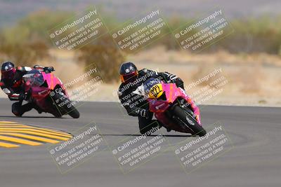 media/Sep-11-2022-SoCal Trackdays (Sun) [[81b7e951af]]/Turn 5 (1110am)/